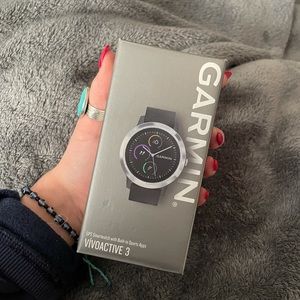 brand new garmin vívioactive 3 watch